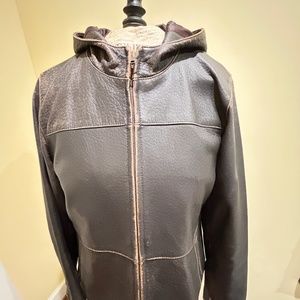 Territory Ahead Women's Small leather jacket.